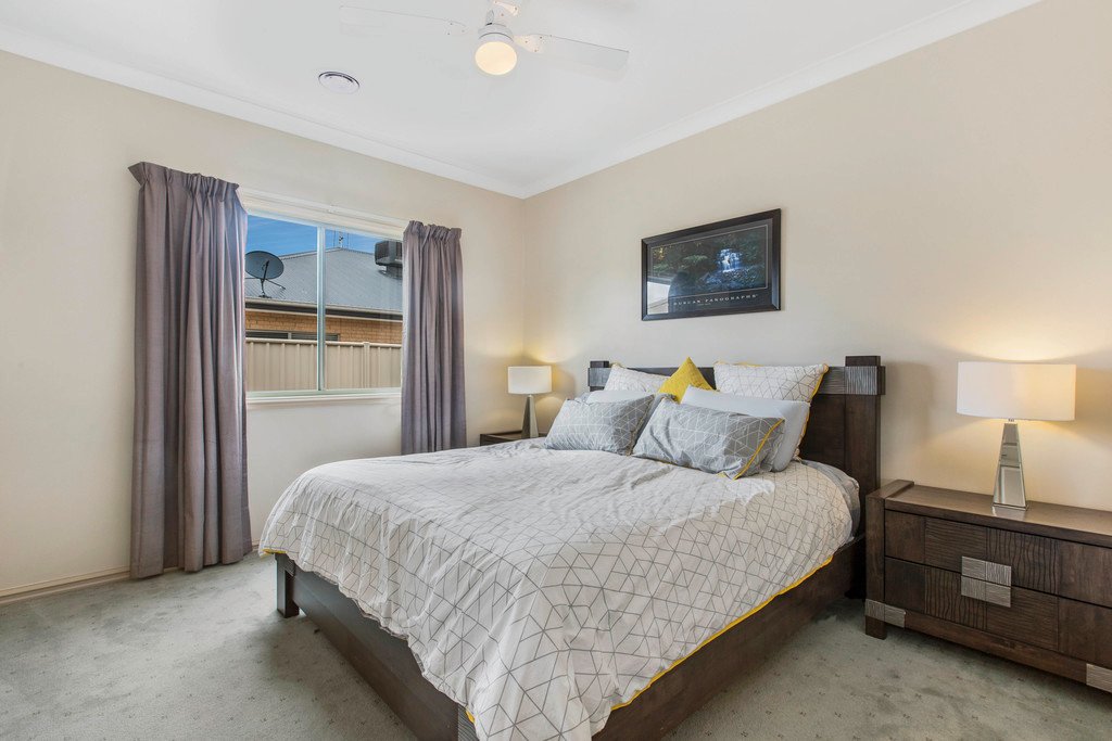 77-79 Bassett Drive STRATHFIELDSAYE 11