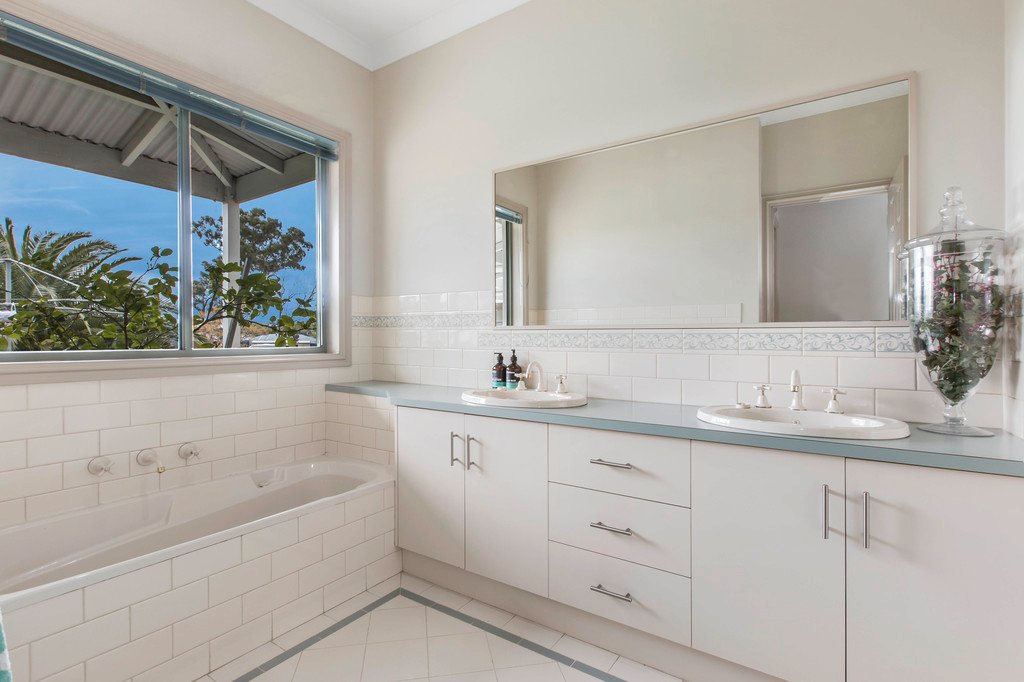 77-79 Bassett Drive STRATHFIELDSAYE 14