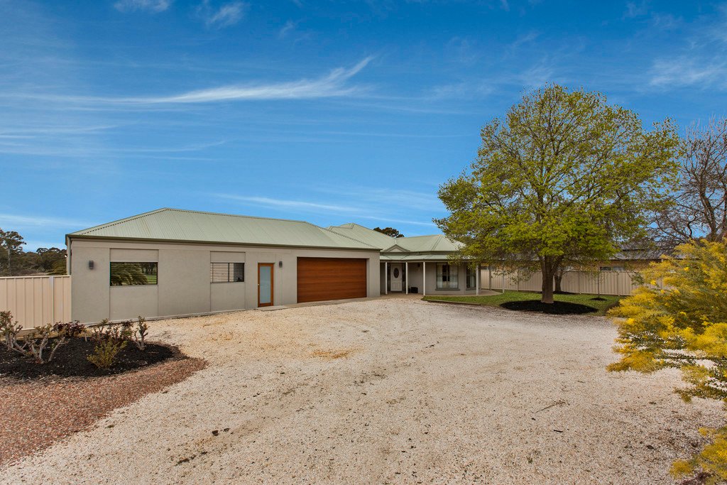 77-79 Bassett Drive STRATHFIELDSAYE 19