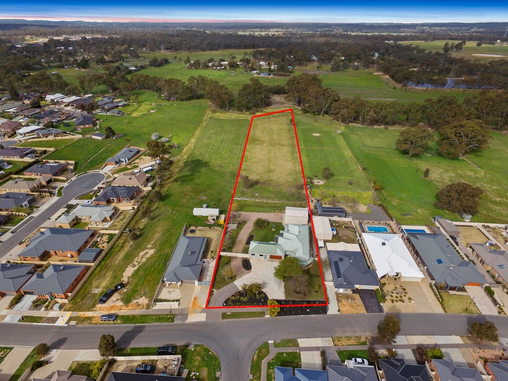 77-79 Bassett Drive STRATHFIELDSAYE 20