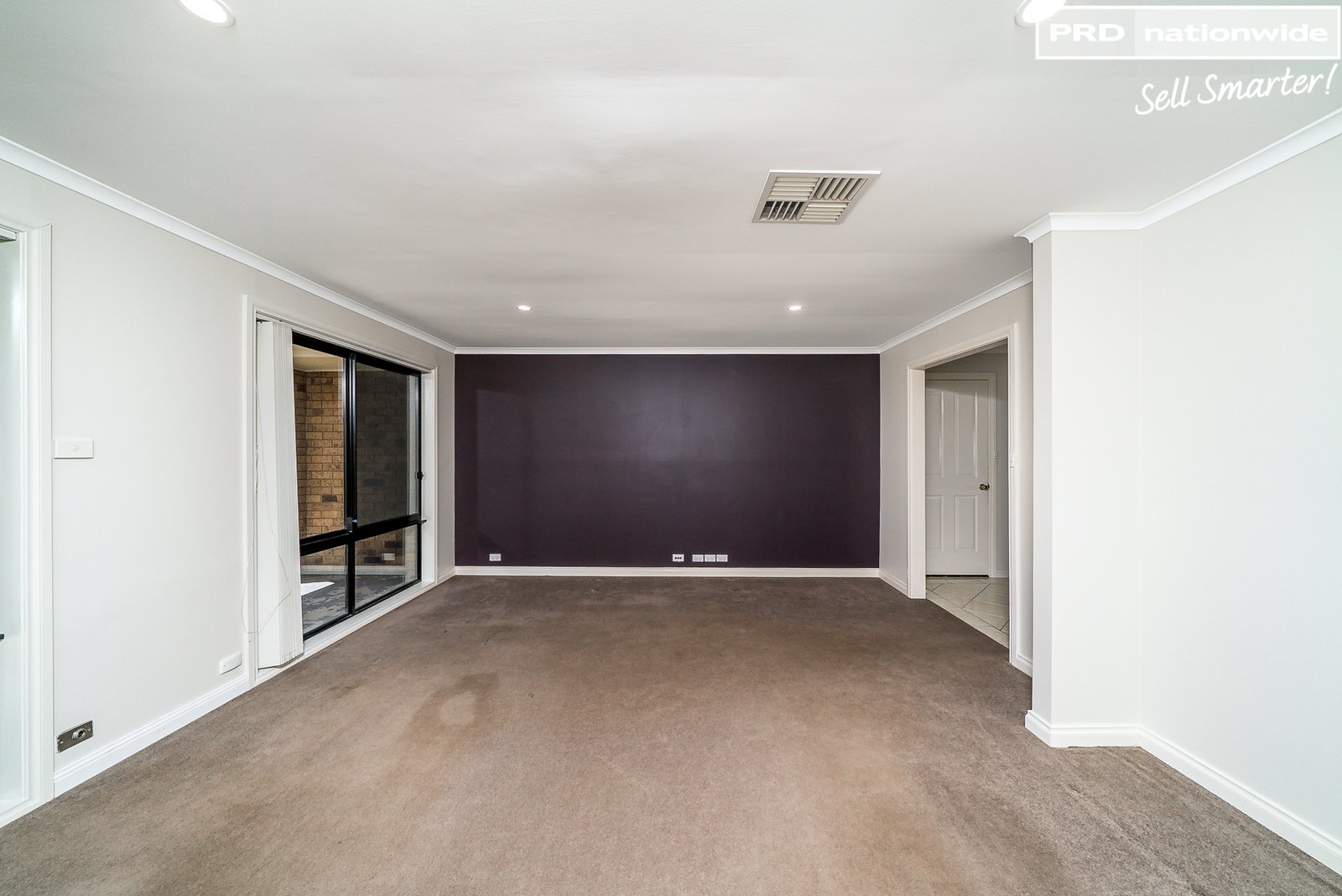 77 Balmoral Crescent LAKE ALBERT 2