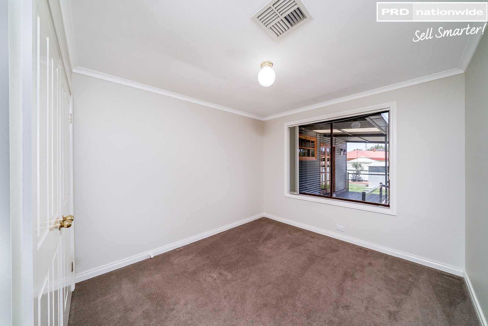 77 Balmoral Crescent LAKE ALBERT 9