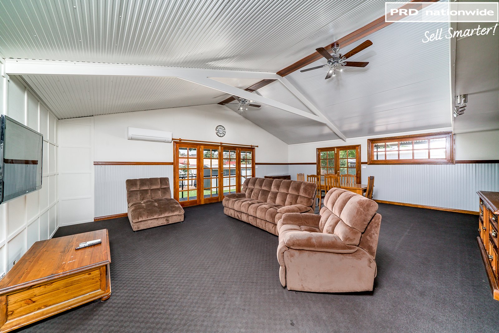 77 Balmoral Crescent LAKE ALBERT 12