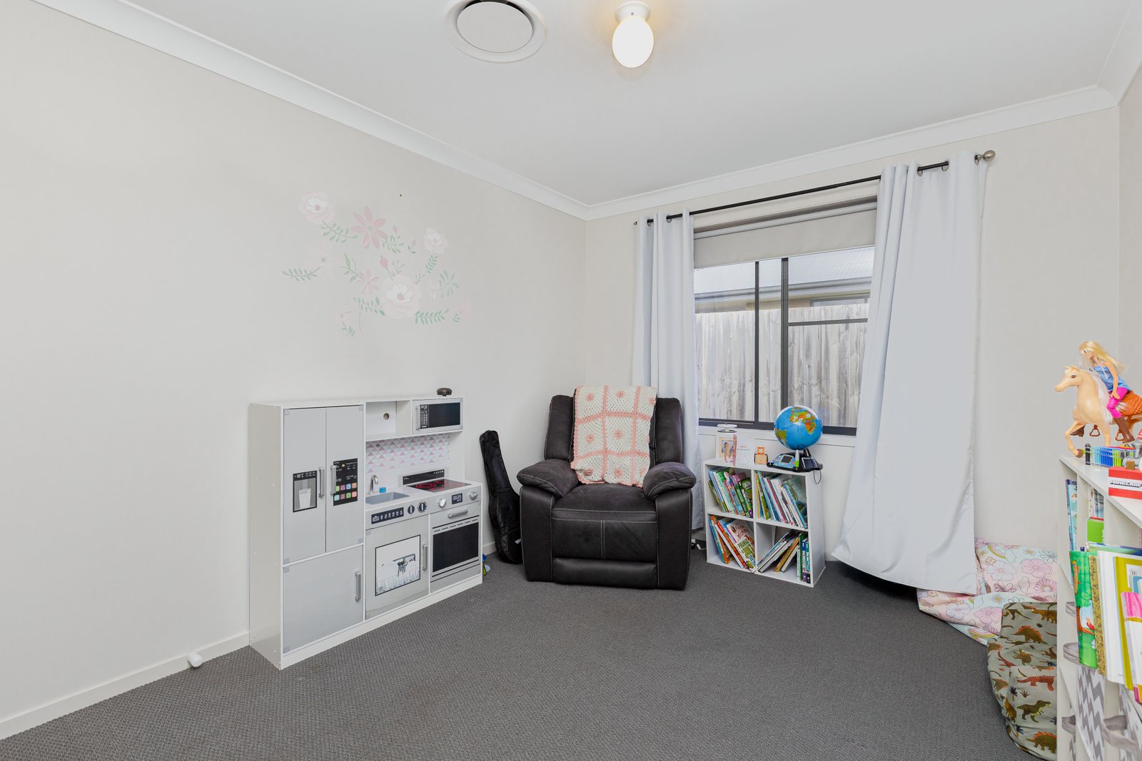 77 Barr Promenade THORNTON 10