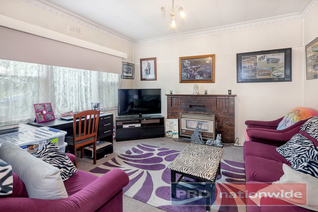 77 Beverin Street SEBASTOPOL 2