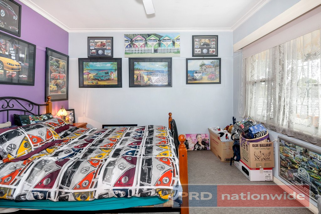 77 Beverin Street SEBASTOPOL 4