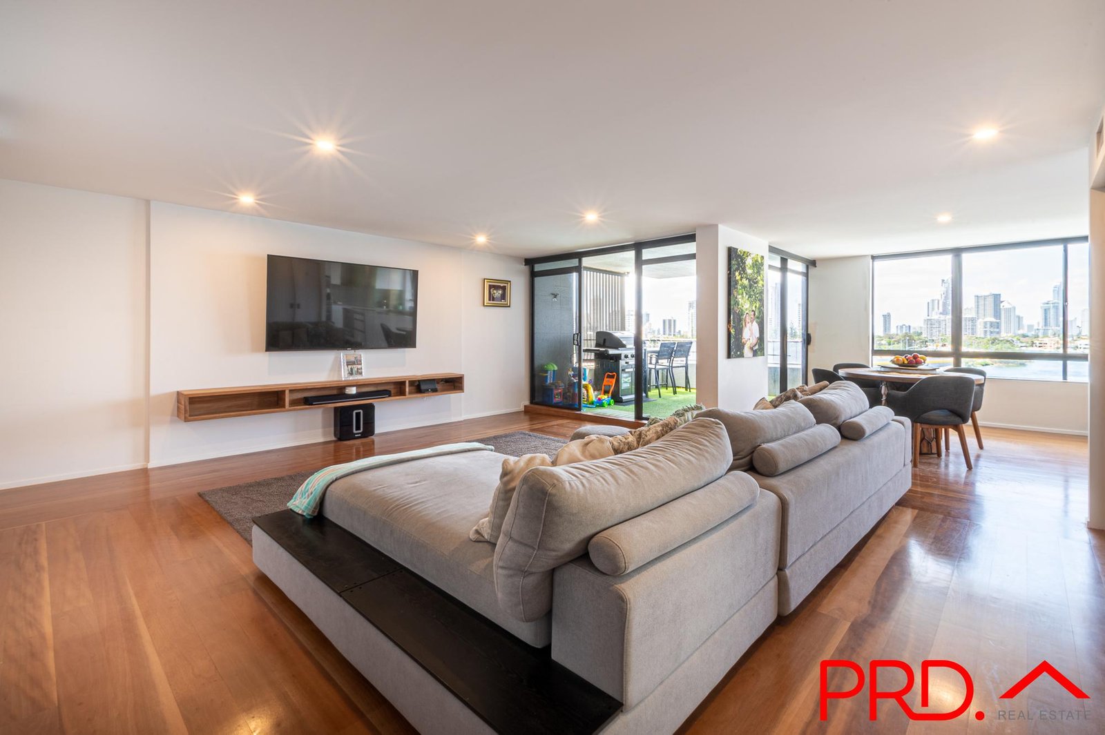 77 Brighton Parade SOUTHPORT 4