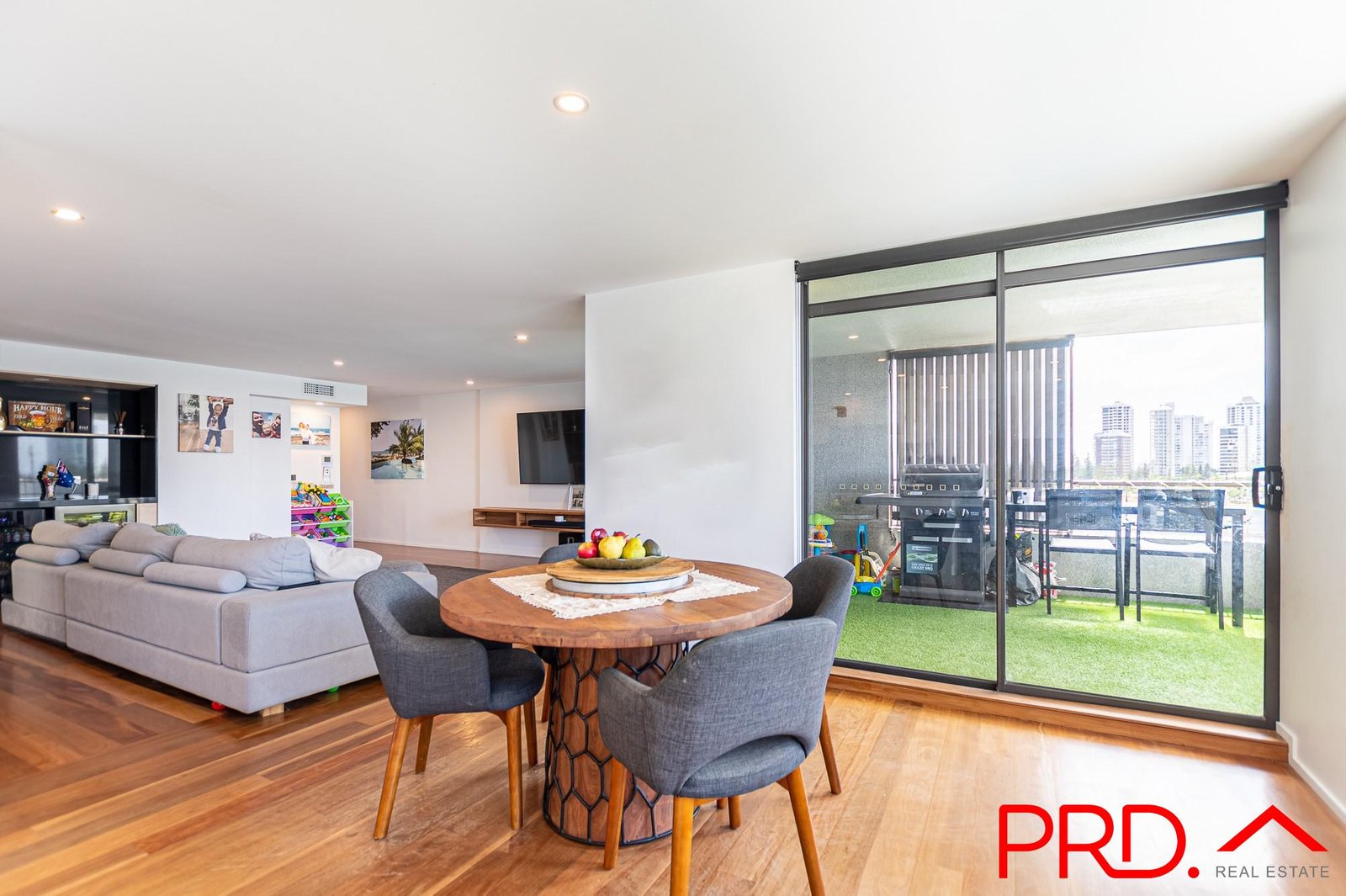 77 Brighton Parade SOUTHPORT 8