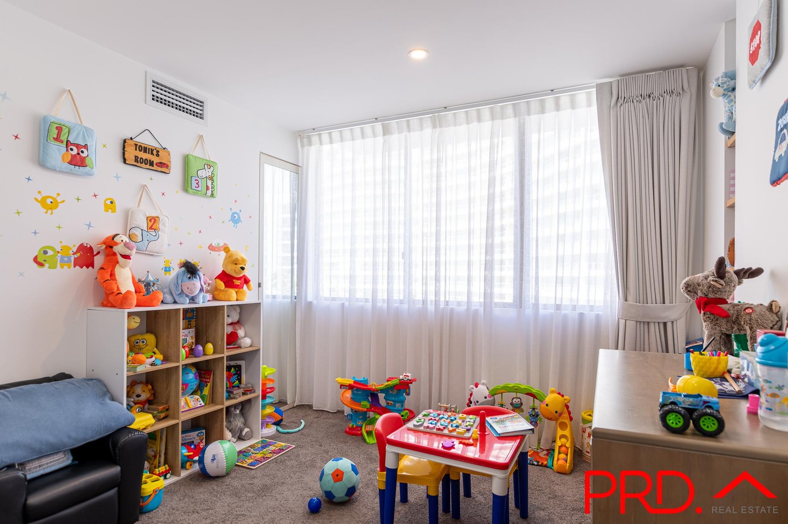 77 Brighton Parade SOUTHPORT 10