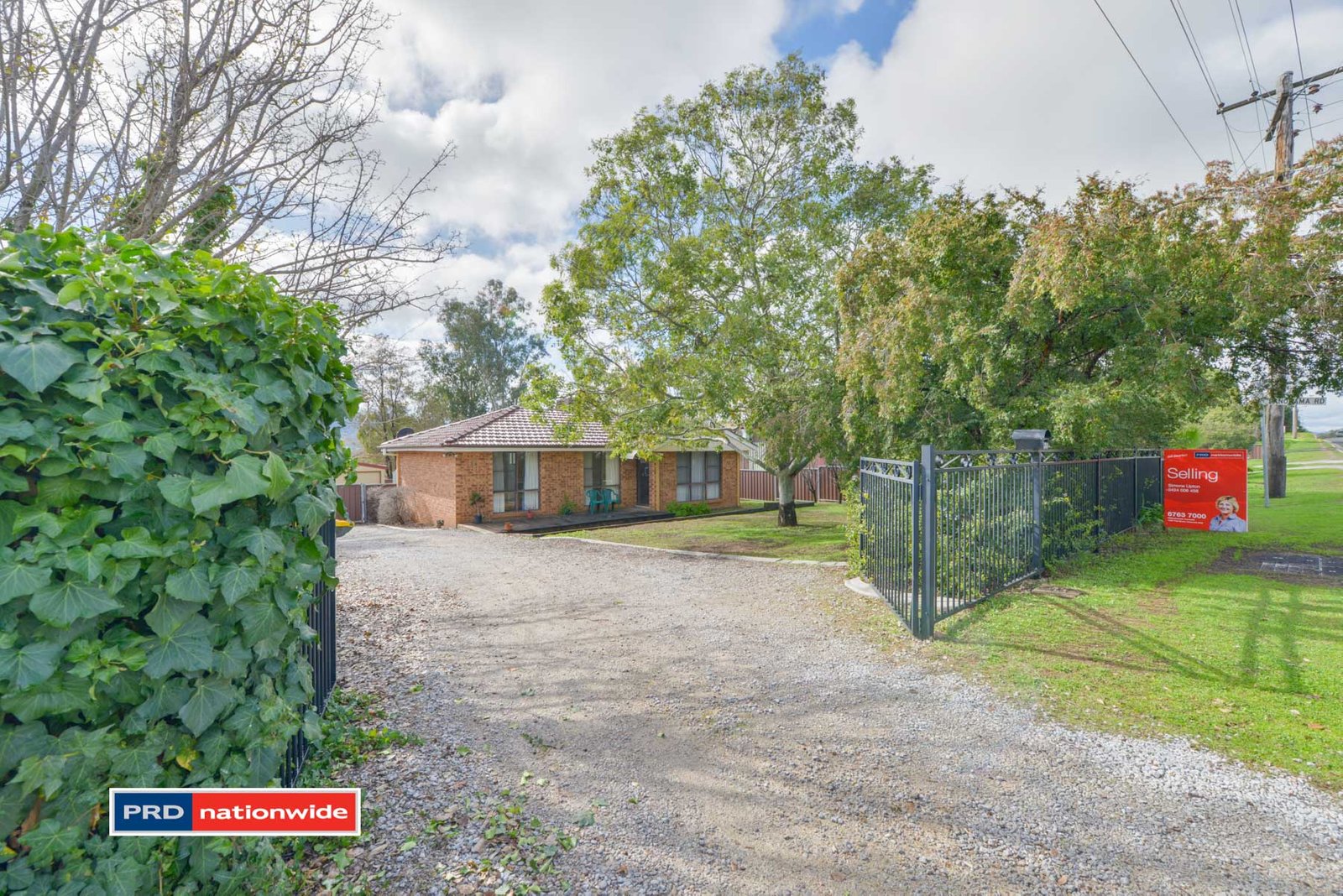77 Calala Lane TAMWORTH 1