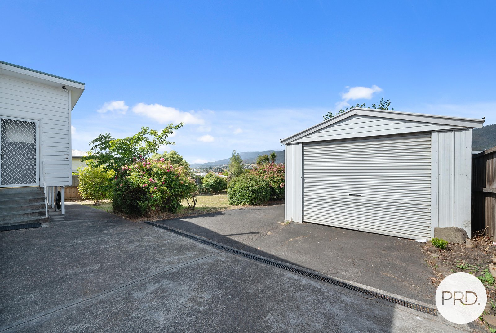 77 Chippendale Street CLAREMONT 8