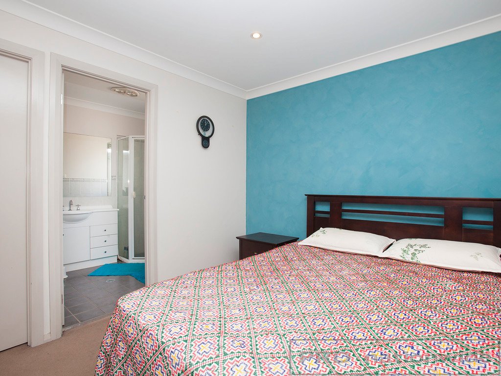 77 Clayton Crescent RUTHERFORD 4
