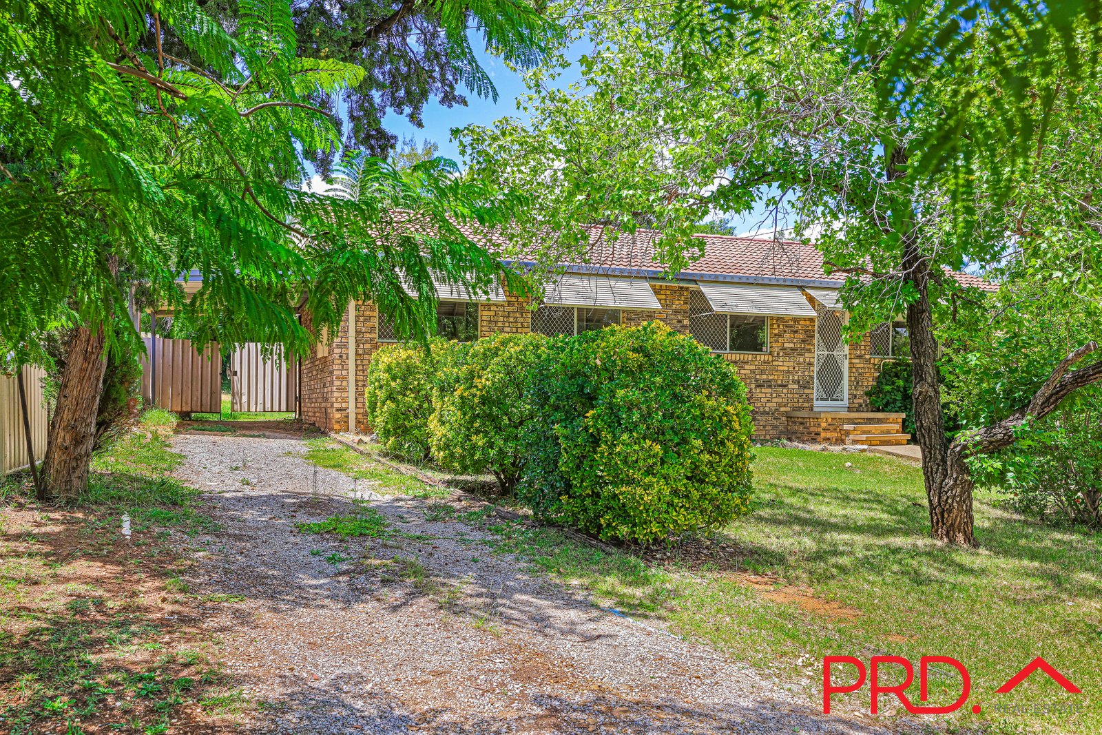 77 Cole Road TAMWORTH 3