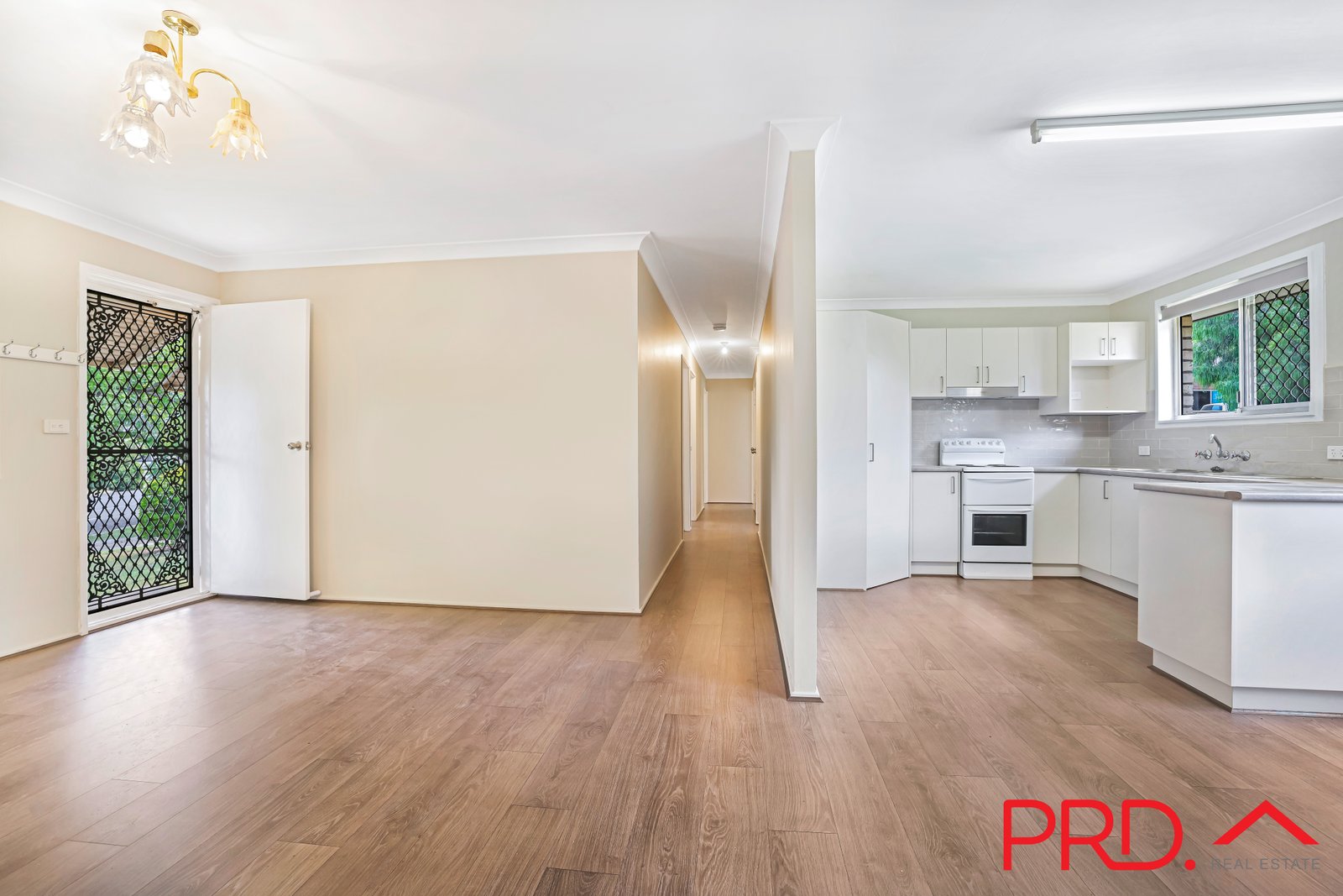 77 Cole Road TAMWORTH 13