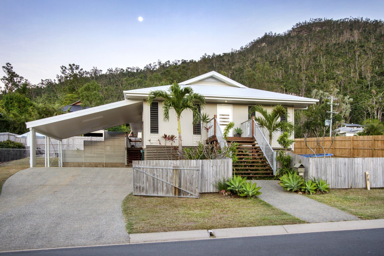 77 Country Road CANNONVALE 1