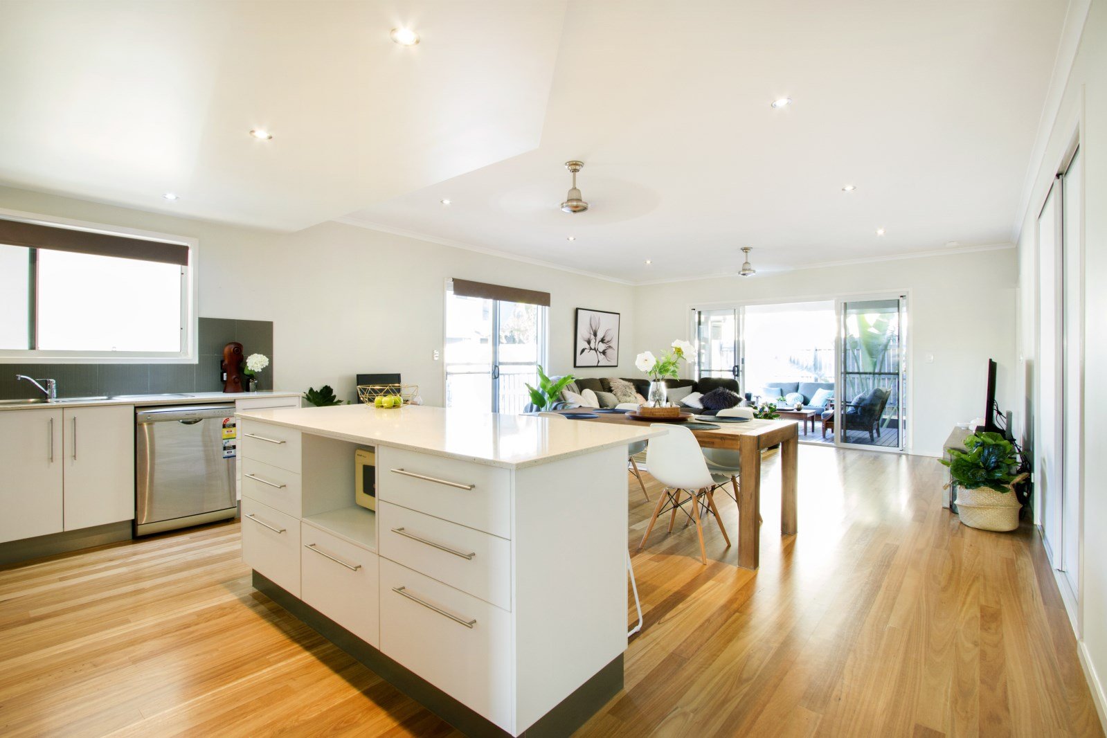 77 Country Road CANNONVALE 6