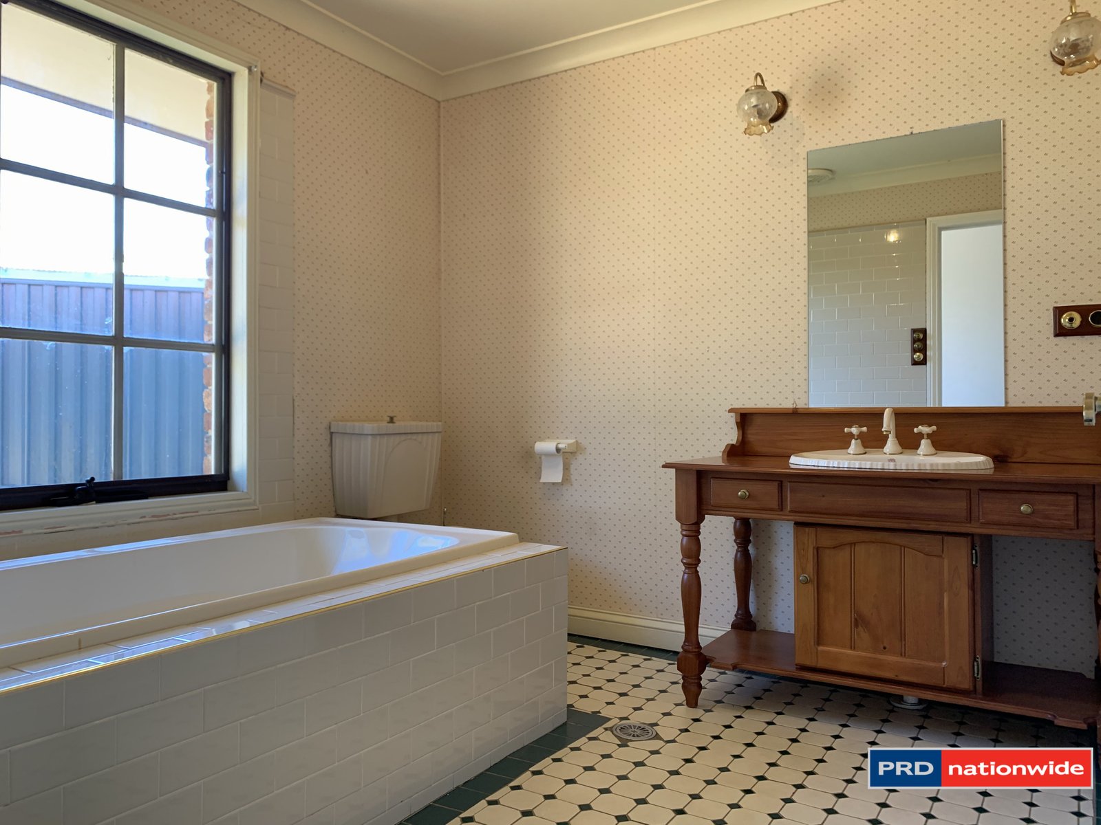 77 Cowper Street BRAIDWOOD 12