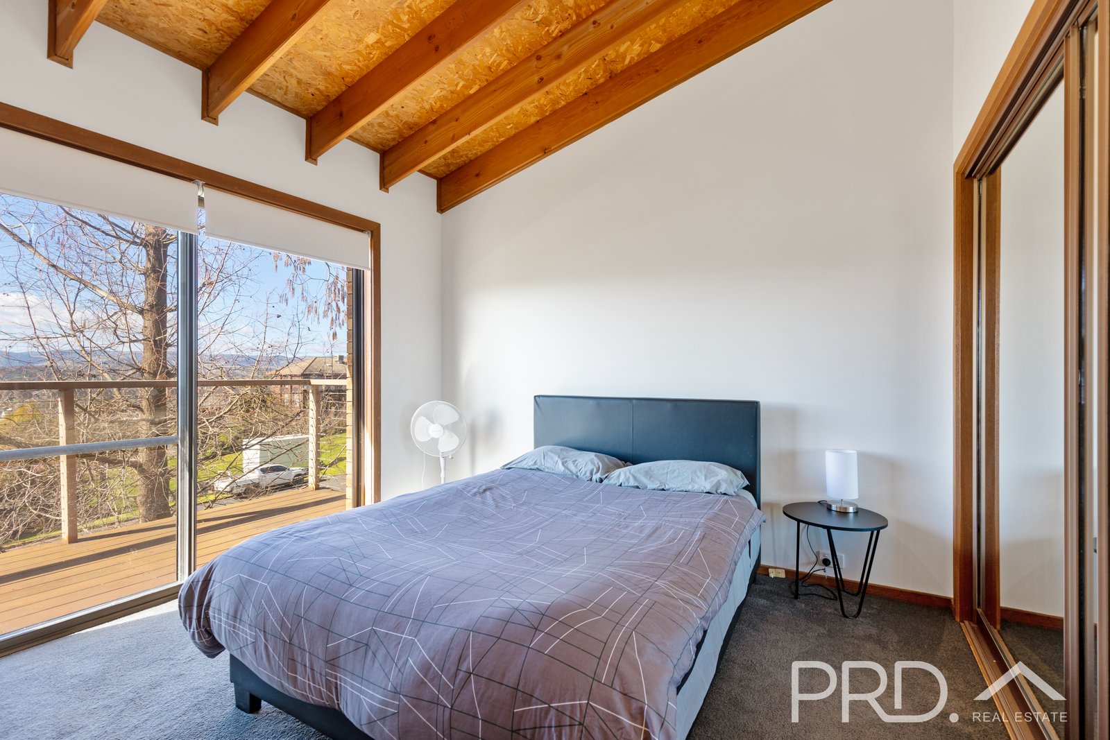 77 Dalhunty Street TUMUT 7