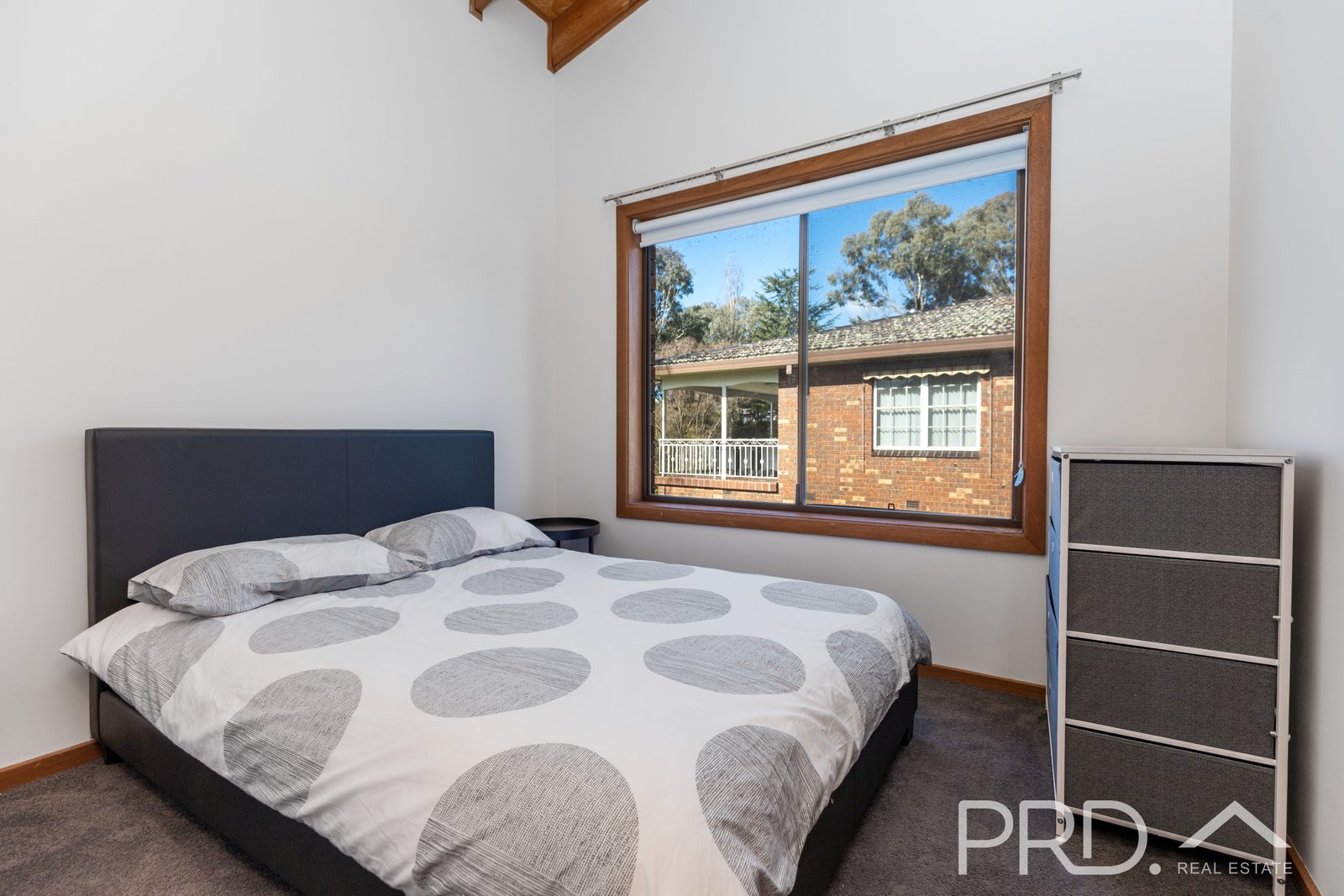 77 Dalhunty Street TUMUT 13