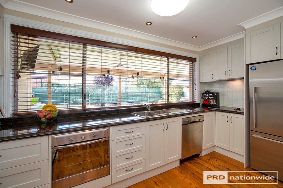 77 Darling Street TAMWORTH 4