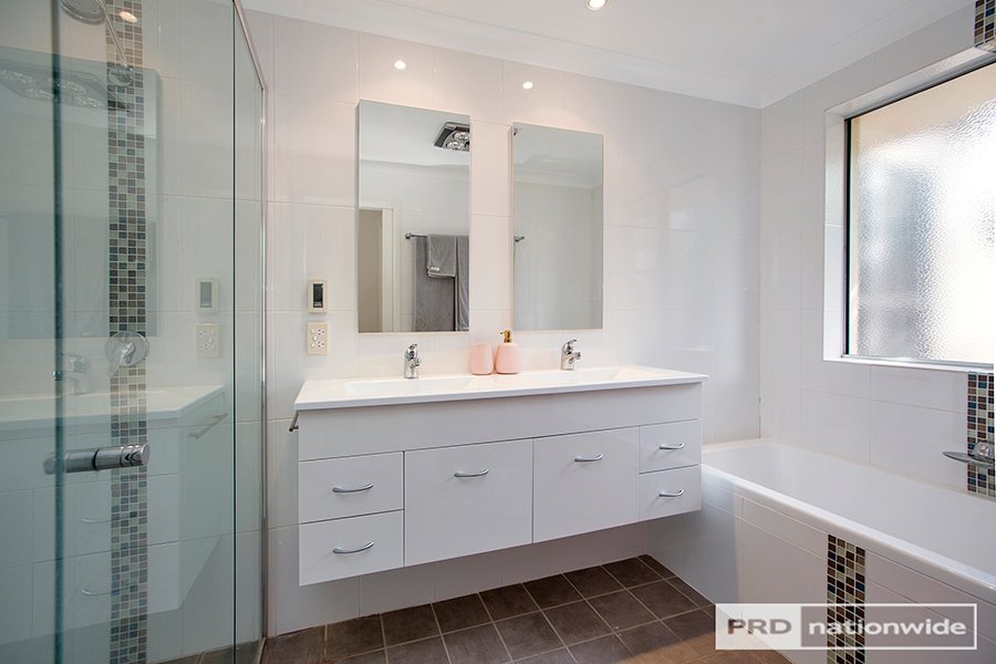 77 Darling Street TAMWORTH 8