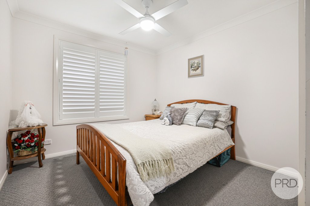 77 Denman Avenue TAMWORTH 3