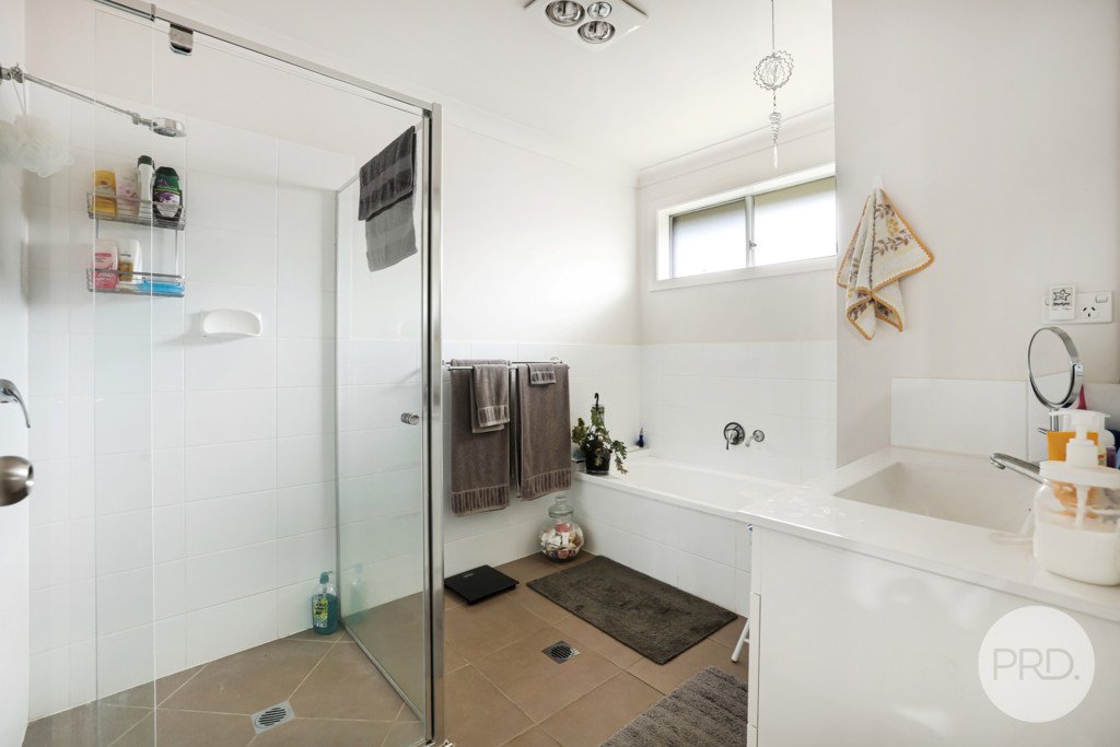 77 Denman Avenue TAMWORTH 4