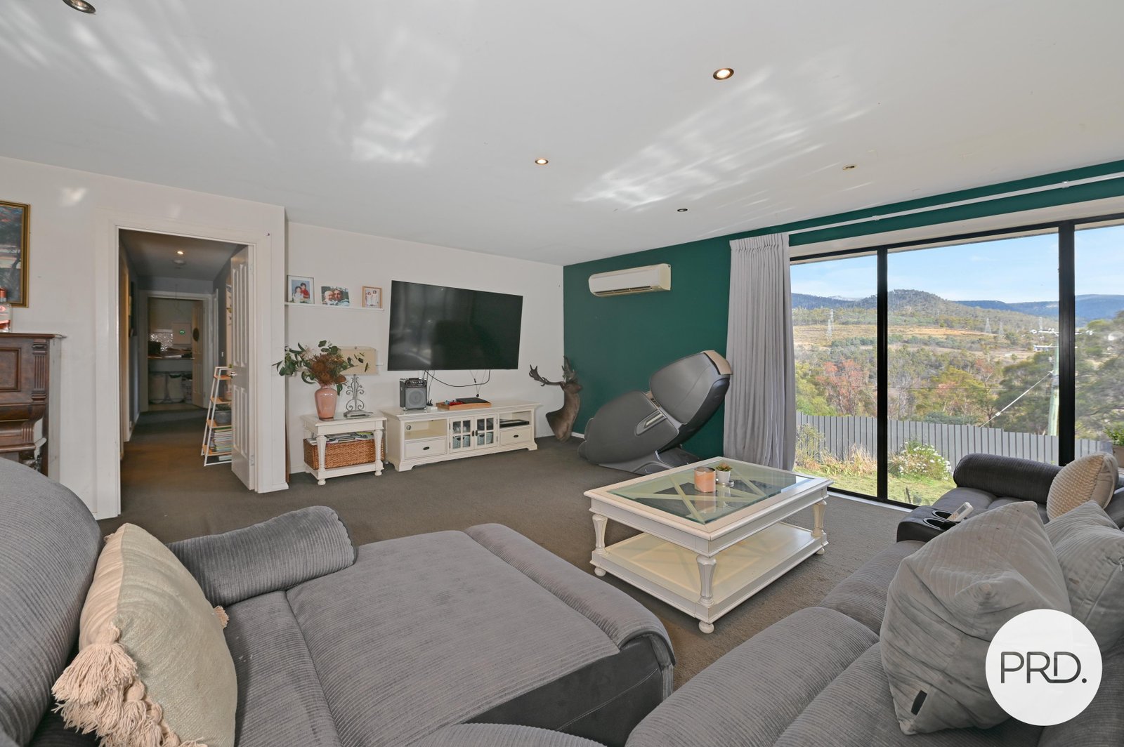 77 Douglas Road MOLESWORTH 17