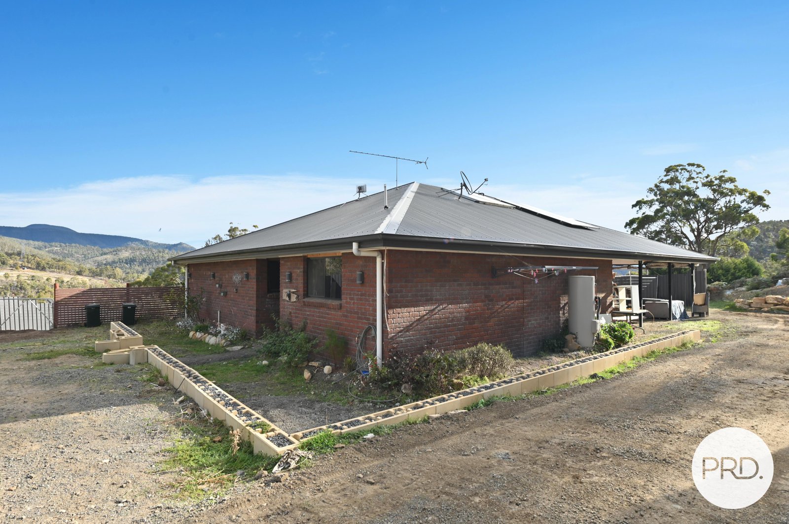 77 Douglas Road MOLESWORTH 23