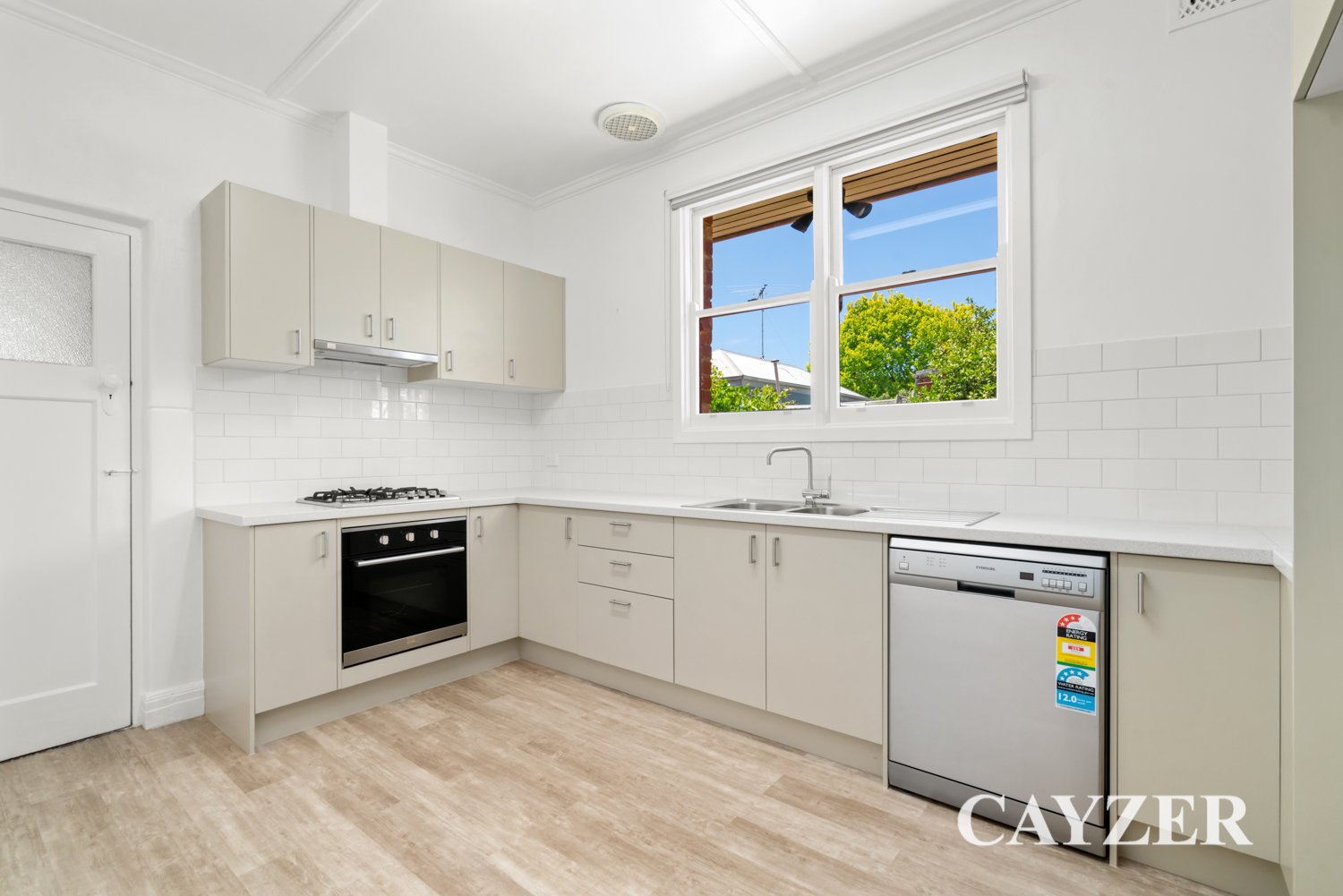 Gallery: 77 Erskine Street