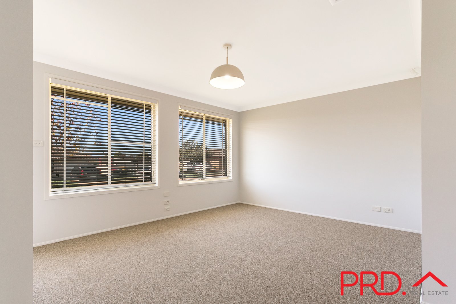 77 Flinders Street TAMWORTH 5