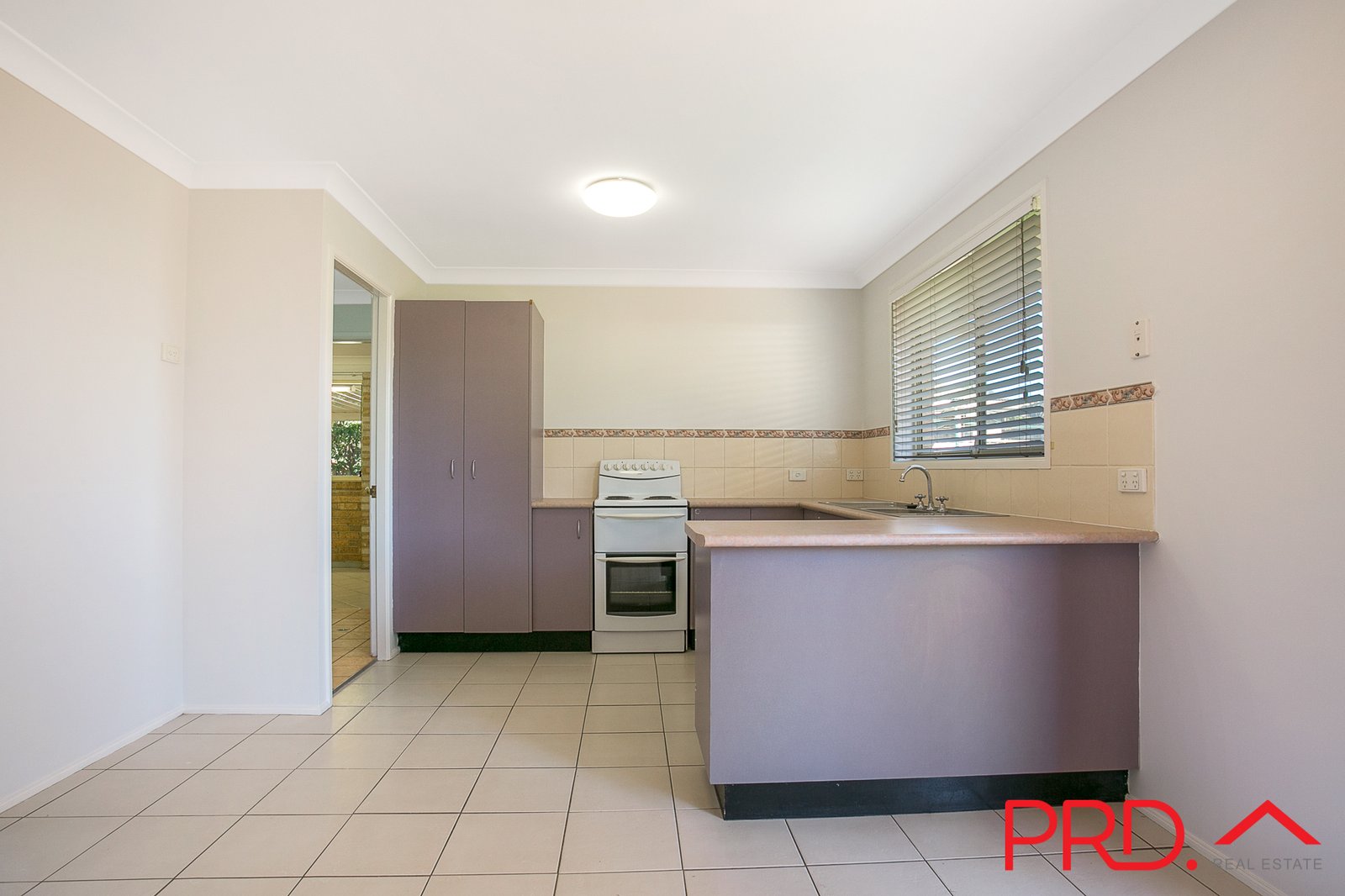 77 Flinders Street TAMWORTH 6