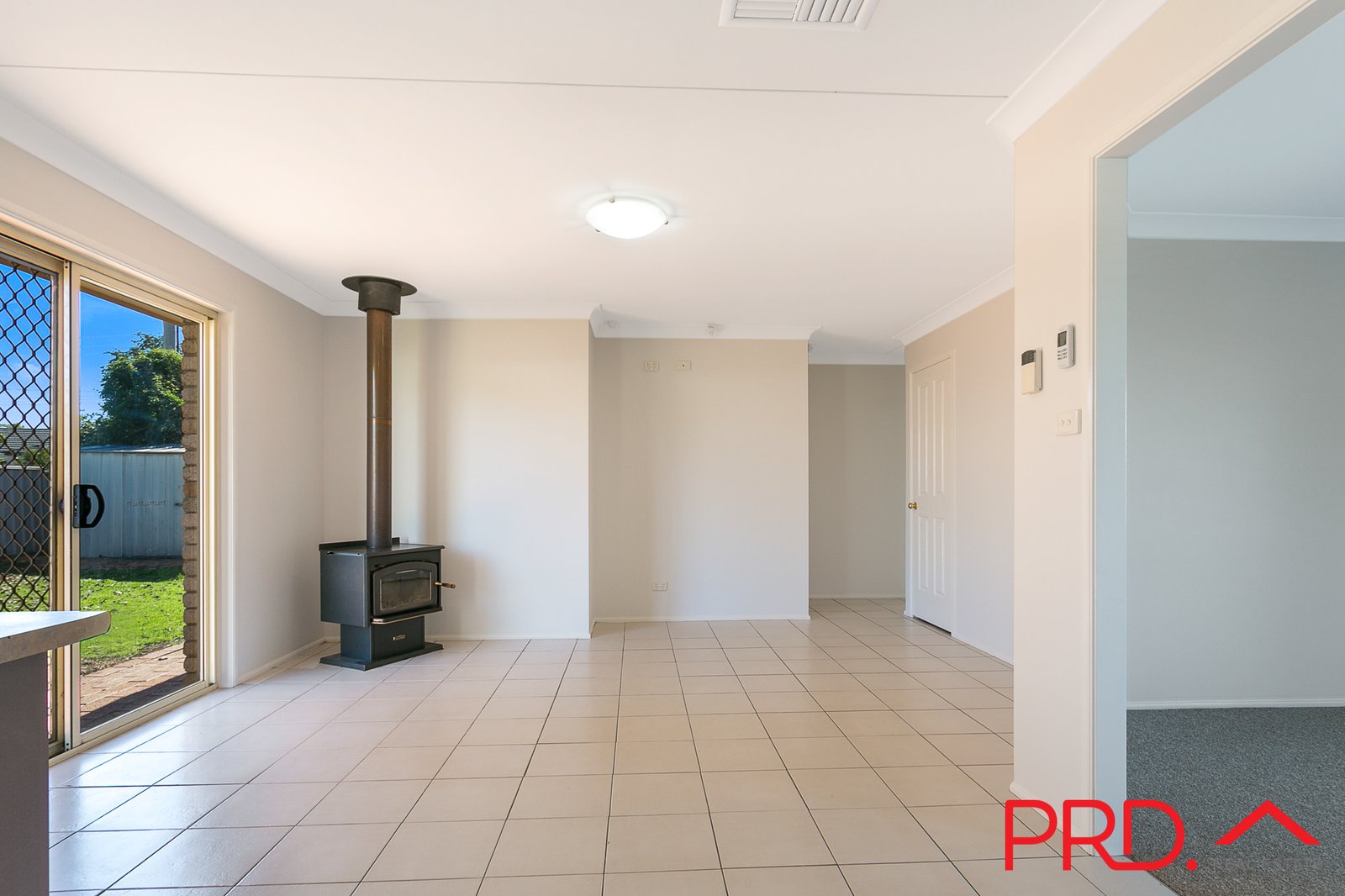 77 Flinders Street TAMWORTH 9