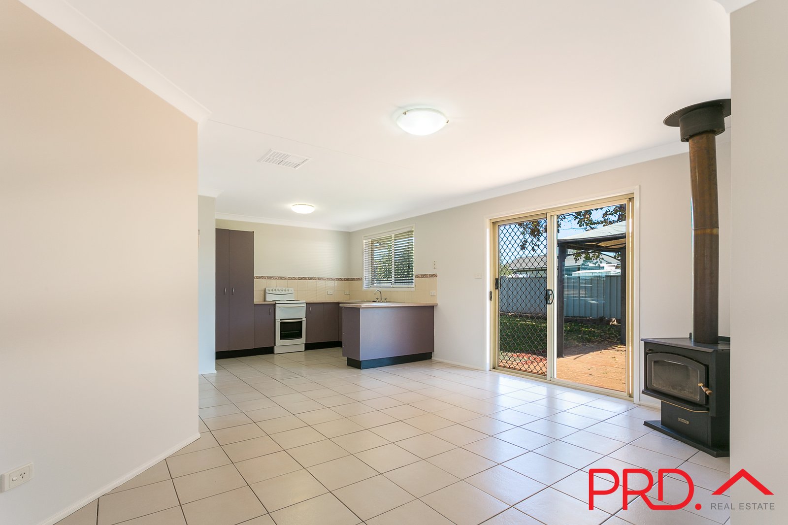 77 Flinders Street TAMWORTH 10