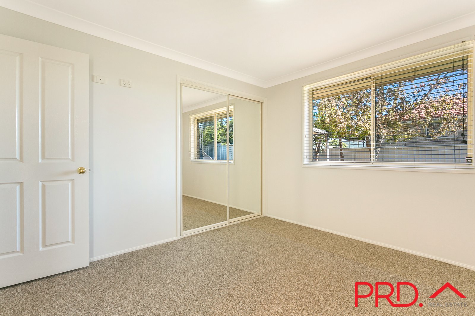 77 Flinders Street TAMWORTH 12