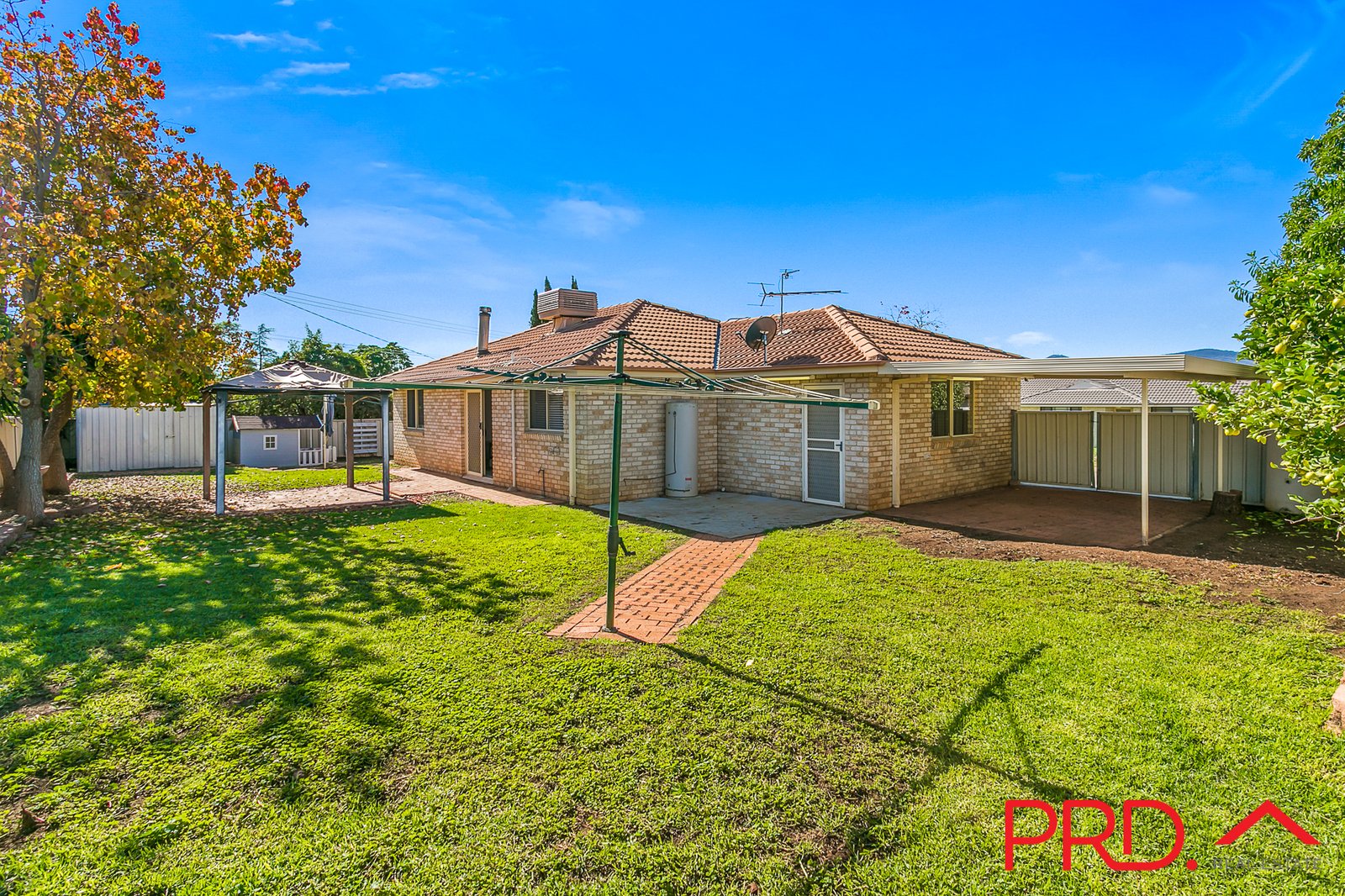 77 Flinders Street TAMWORTH 20