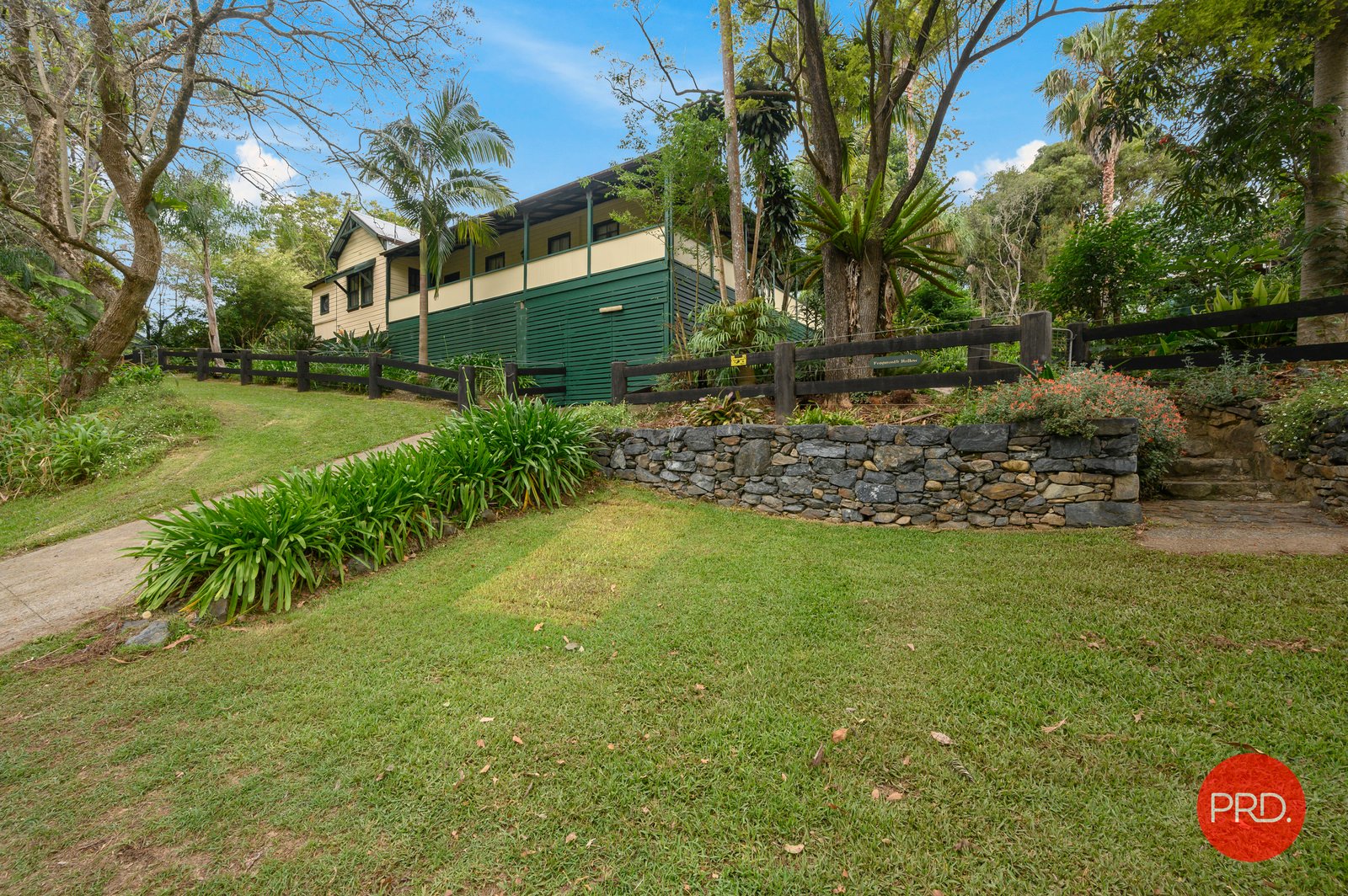 77 Gale Street CORAMBA 27