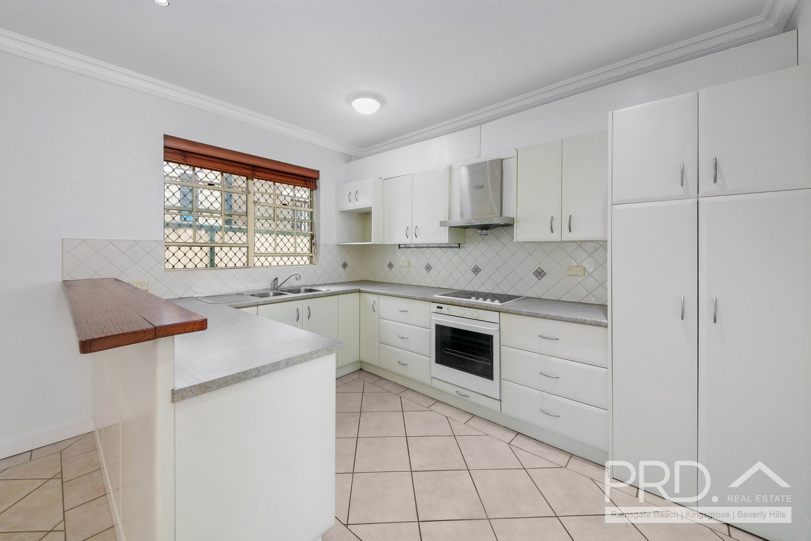 77 George Street SOUTH HURSTVILLE 4