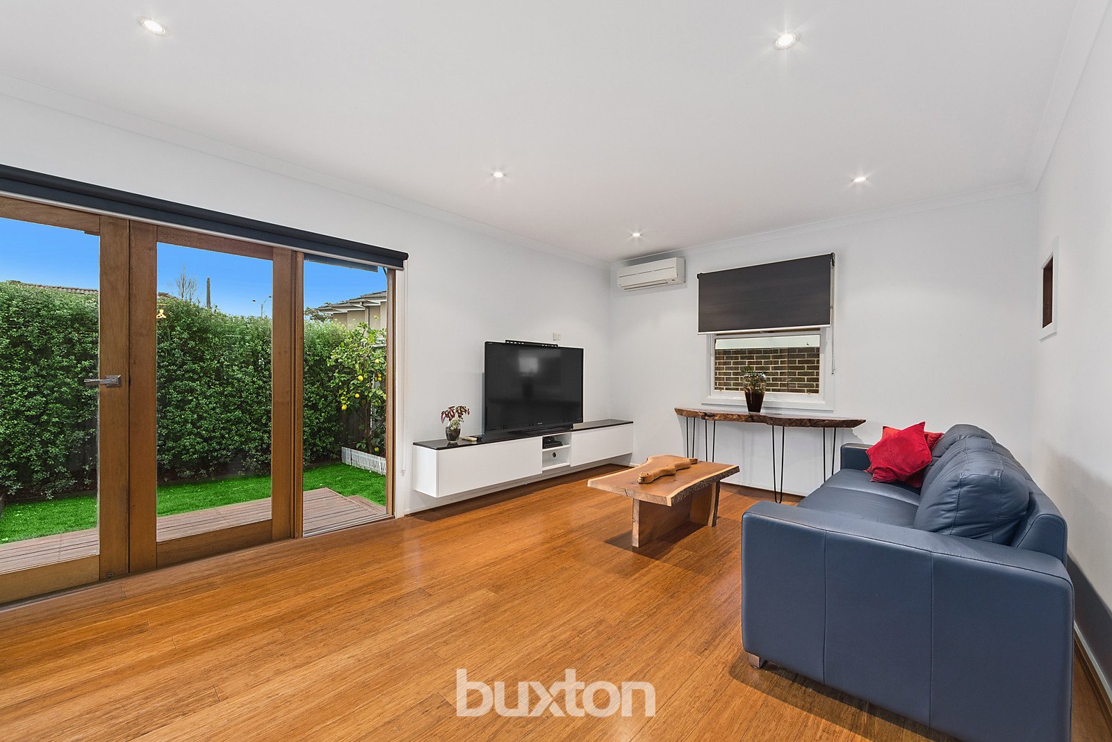 Gallery: 77 Greville Street