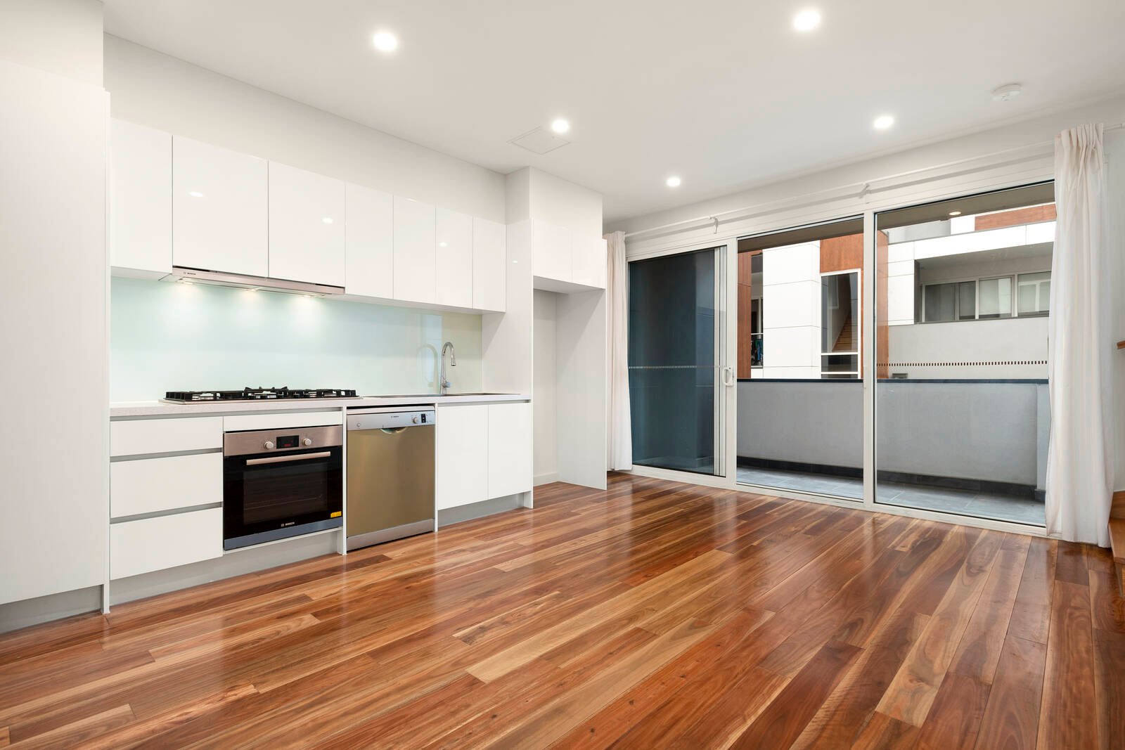 Real Estate and Property in 7/7 Hay Street, Box Hill South, VIC