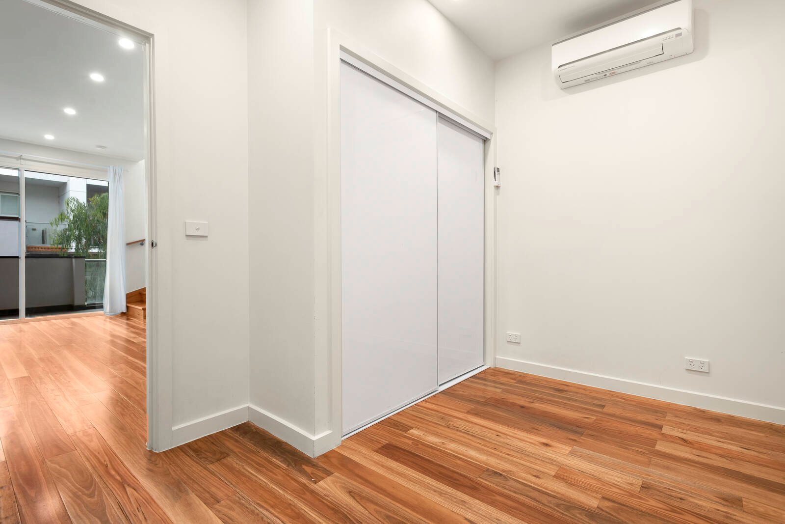 Real Estate and Property in 7/7 Hay Street, Box Hill South, VIC