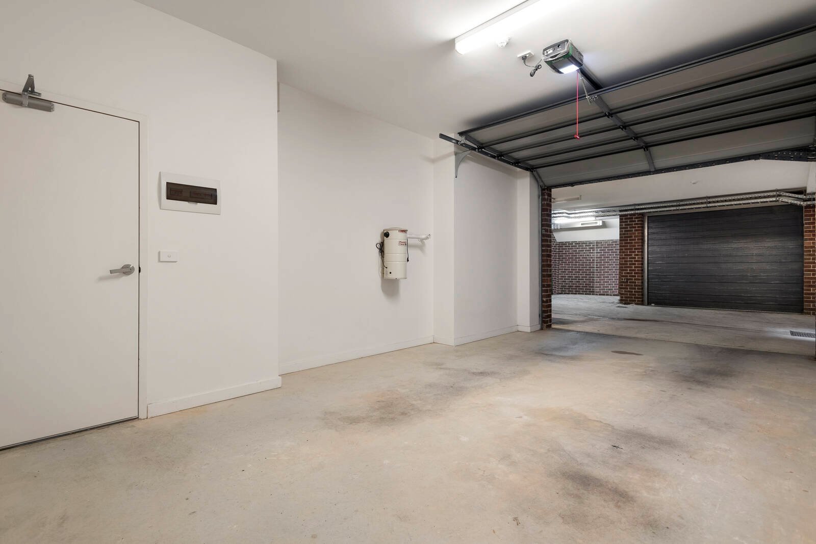 Real Estate and Property in 7/7 Hay Street, Box Hill South, VIC