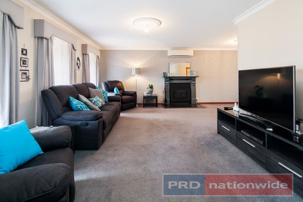 77 Hill Street SEBASTOPOL 2