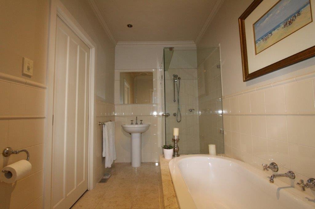Gallery: 77 Iona Street