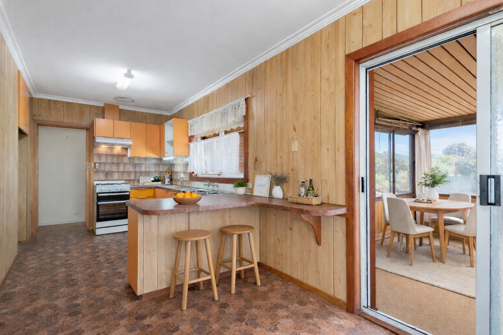 Gallery: 77 Liston Street