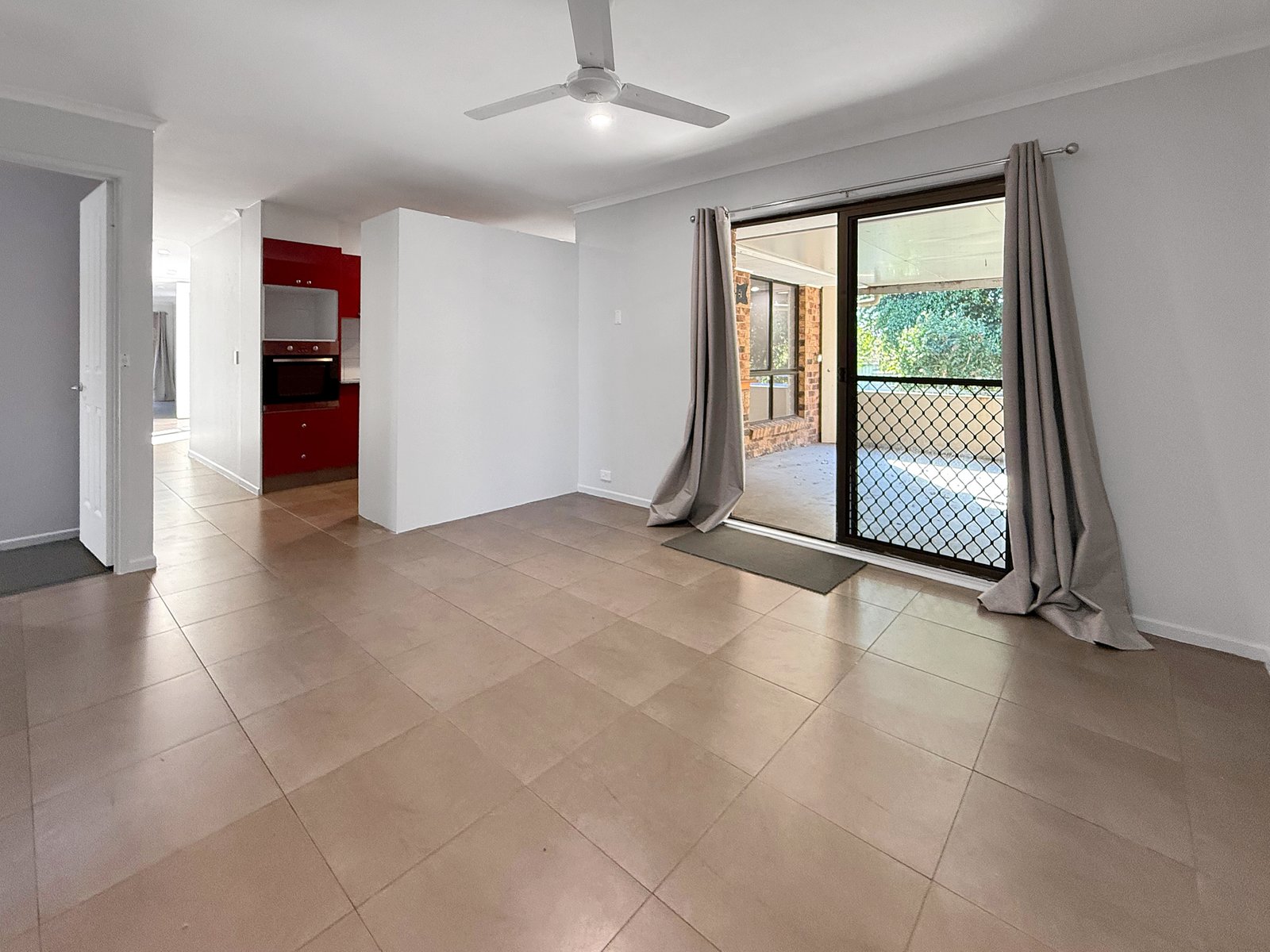 77 Macquarie Avenue MOLENDINAR 8