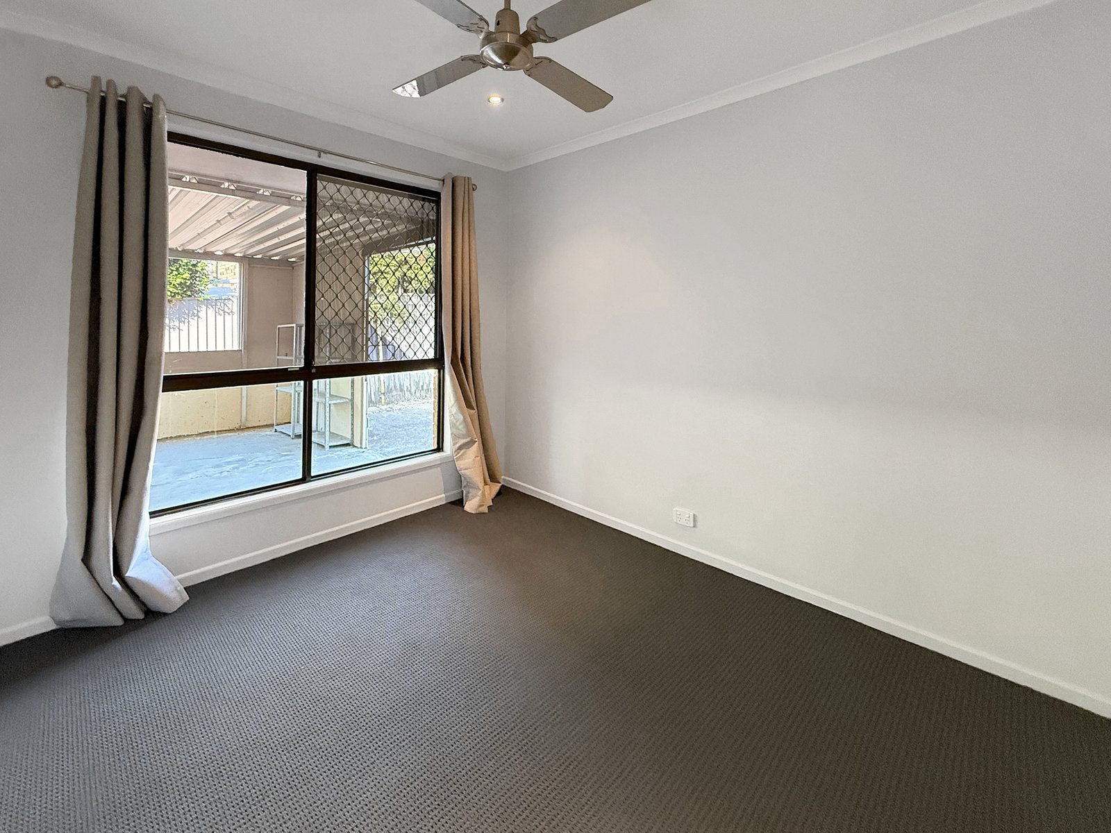 77 Macquarie Avenue MOLENDINAR 14