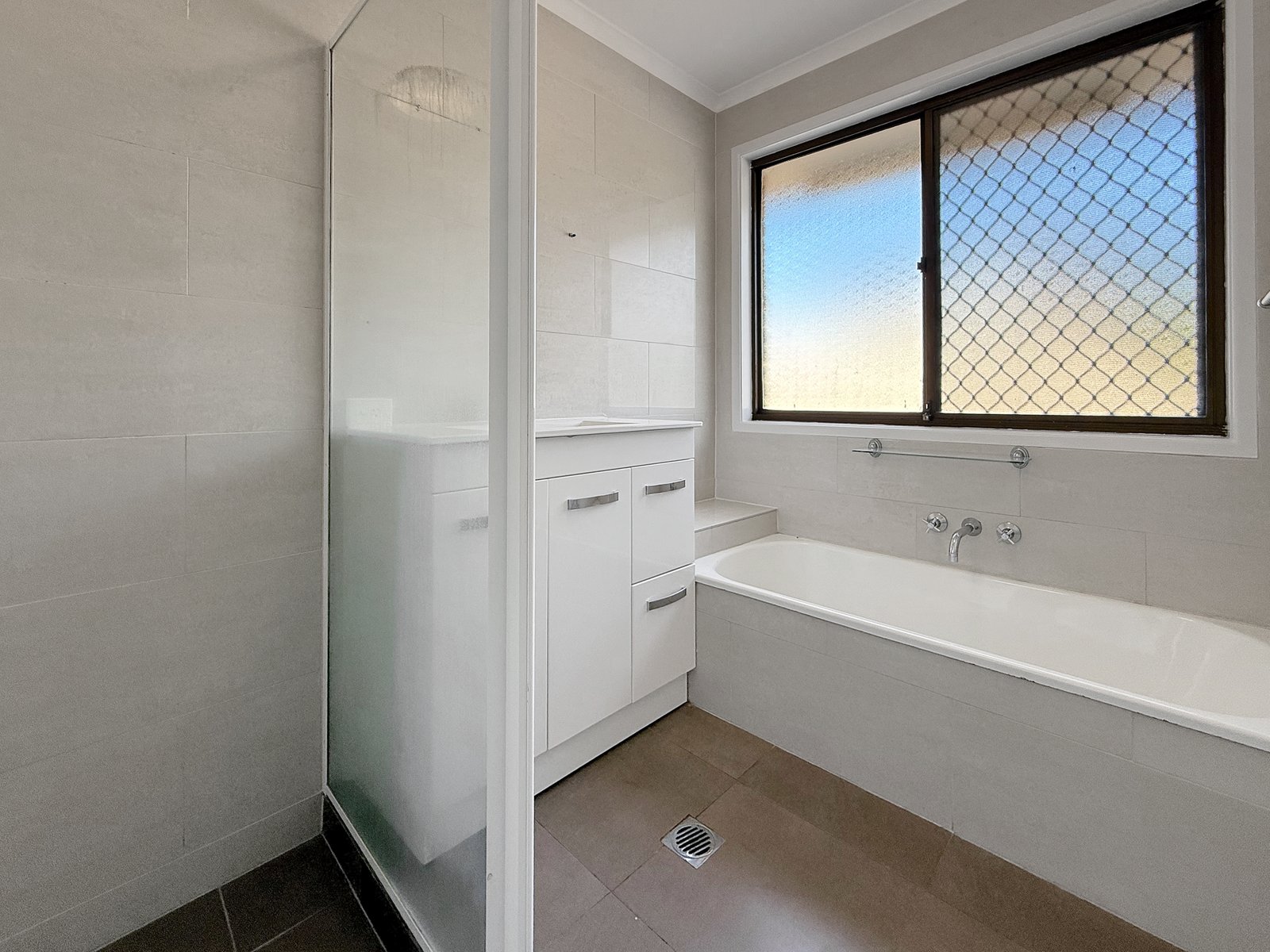 77 Macquarie Avenue MOLENDINAR 15