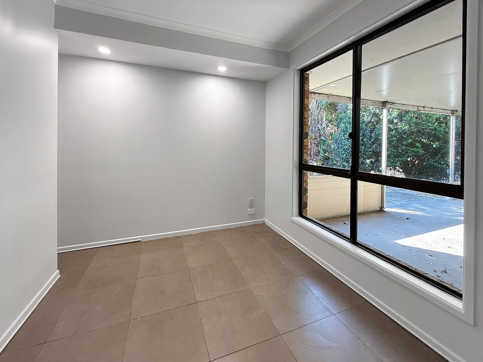 77 Macquarie Avenue MOLENDINAR 16