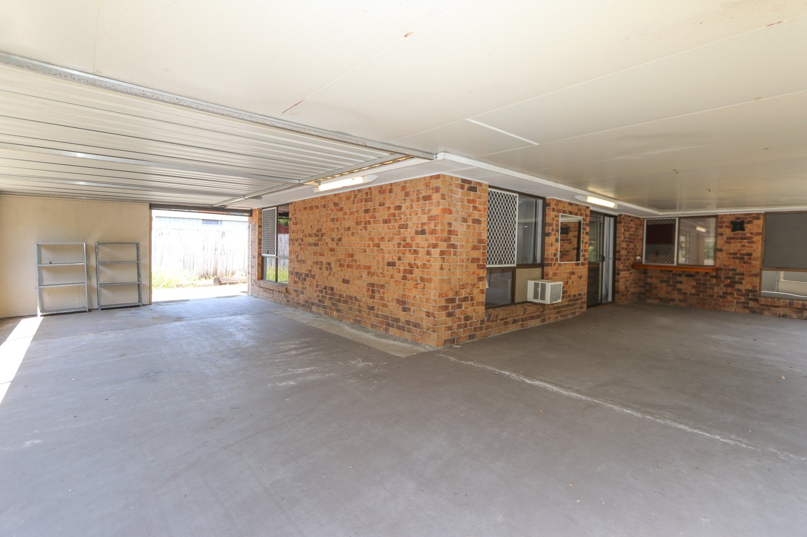 77 Macquarie Avenue MOLENDINAR 17